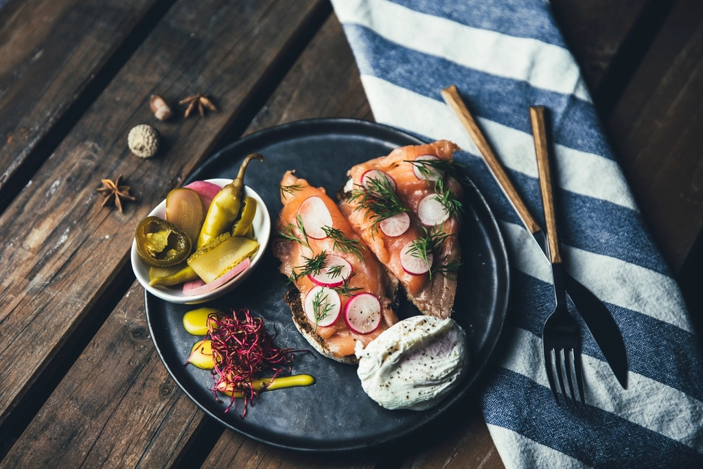 Free healthy salmon dish herbs